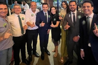 Kamilla Ferreira Lança Chapa 