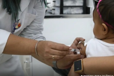 Sem gotinha: entenda como fica novo esquema vacinal contra a pólio