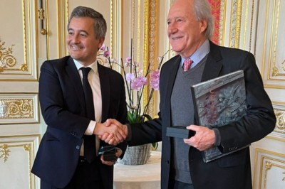 Ricardo Lewandowski discute combate a fake news com ministro da Justiça da França