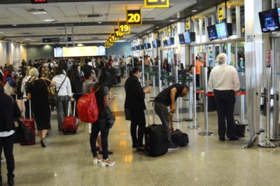 Turistas estrangeiros deixam US$ 7,3 bilhões no país, o maior valor registrado nos últimos 15 anos