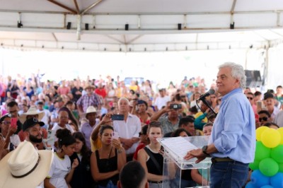 Caiado fortalece a política habitacional de Goiás ao entregar 50 casas a custo zero em Britânia