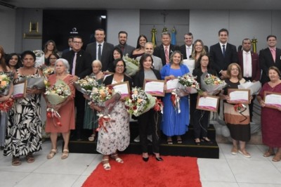 Mães de Caldas Novas são homenageadas em Sessão Solene na Câmara Municipal