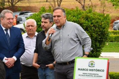 Prefeito Mabel entrega melhorias no Paço Municipal para servidores