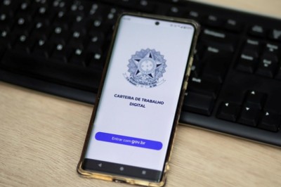 Brasil supera 1,5 milhão de empregos com carteira assinada em oito meses de 2025