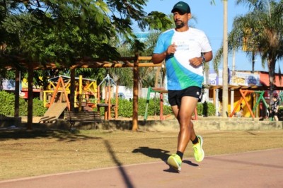 Ultramaratonista corre 62 km nesta sexta em homenagem aos 62 anos de emancipação política de Aparecida