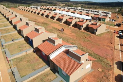 Governo de Goiás consolida política de habitação social com investimento de quase R$ 1 bilhão em 2025