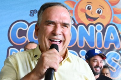 Mabel destaca investimentos em educação durante encerramento de Colônia de Férias na Região Noroeste