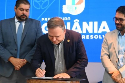 Mabel empossa Adonídio Neto como titular da Sedicas com missão de fortalecer ambiente de negócios da capital