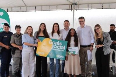 Vilela parabeniza 222 aparecidenses formadas em cursos na Secretaria da Mulher