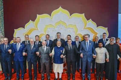 Em Nova Délhi, Lula defende governança global da IA e alerta