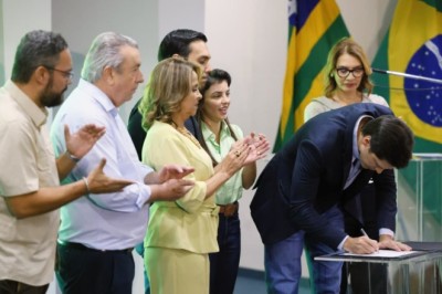 Governado de Goiás lança 212 obras em 44 municípios goianos