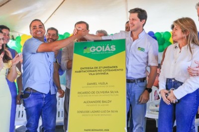 Governador de Goiás, Daniel Vilela, entrega 67 moradias a custo zero no Entorno do DF