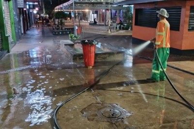 Comurg reforça limpeza na Rua do Lazer com lavagem programada antes e após eventos