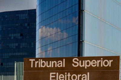 Eleições: TSE assina acordo com big techs para combater desinformação