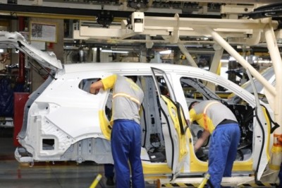 Indústria goiana cresce 3,9% em maio e supera a média nacional