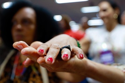 Violência contra a mulher: sancionada divulgação obrigatória do Ligue 180