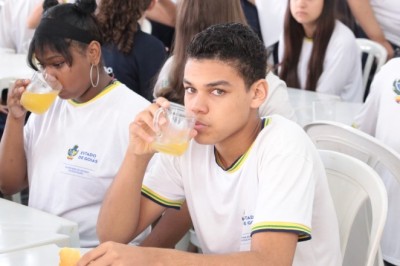 Governo de Goiás orienta escolas sobre medidas durante período de calor intenso