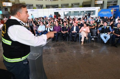 Mabel entrega 172 carteiras funcionais e coletes a auditores para reforçar segurança e autenticidade da fiscalização