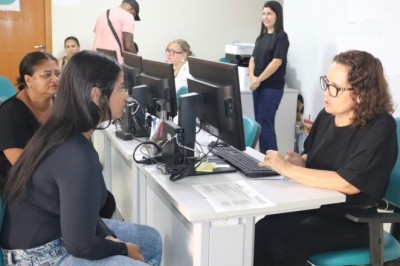 Feirão oferece 1,7 mil vagas de emprego para pessoas com deficiência em Goiânia